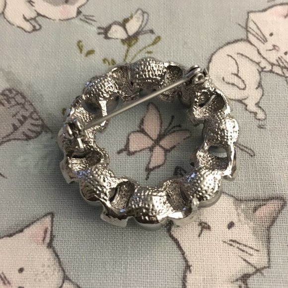 Vintage Silver Pearl and Rhinestone Costume Brooch - Picture 5 of 8